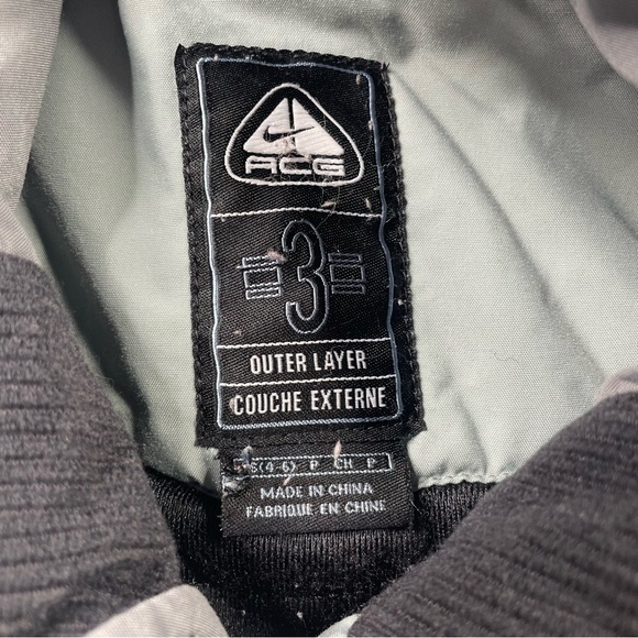 Nike ACG Jacket - Picture 7 of 10